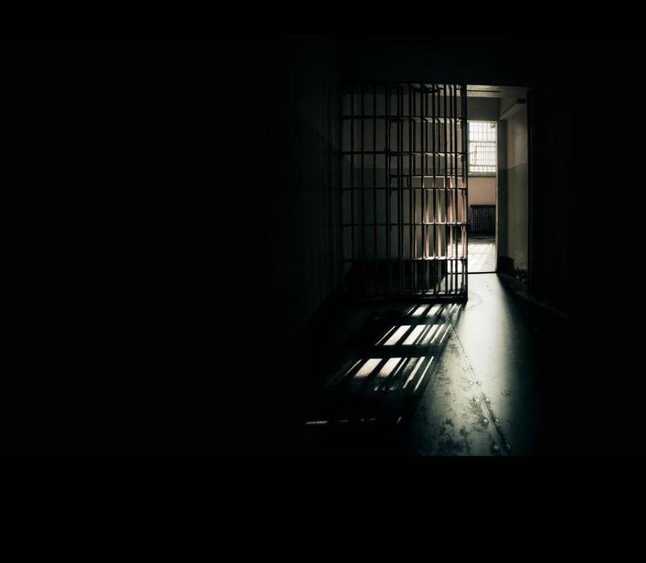 هل يجوز أن يتحول الاحتجاز إلى عقوبة قبل صدور الحكم؟